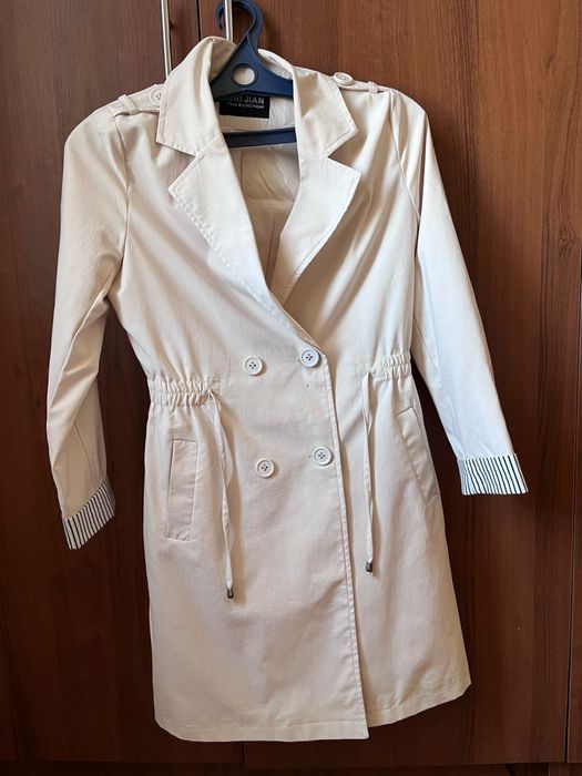 Продам Женскую одежду в количестве  15 единиц