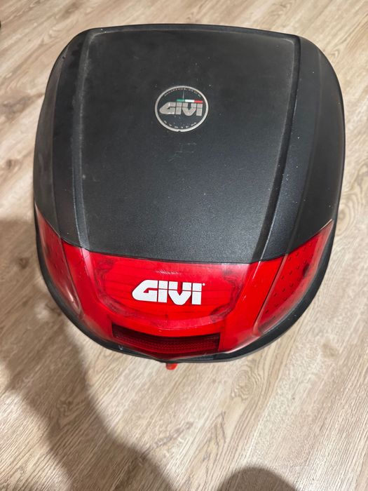 Top Box за мотор  Givi 30L