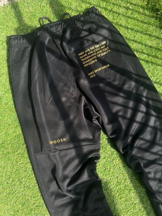 Мъжко долнище : Nike Sportswear SWOOSH Pants S