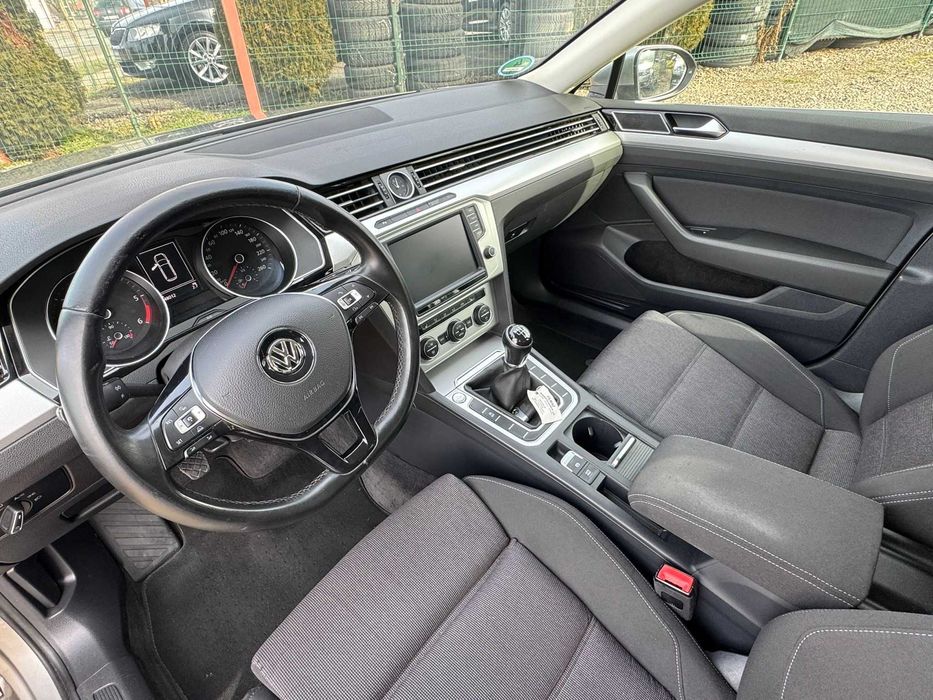 Volkswagen Passat 2015 2.0 TDI Comfortline BlueMotion Euro 6 Cash Rate