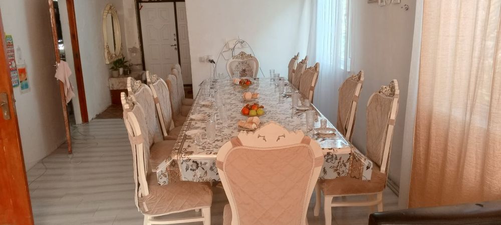 Стол в хорошем  состояние