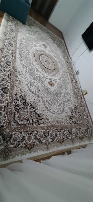 Продам ковры 3 шт.