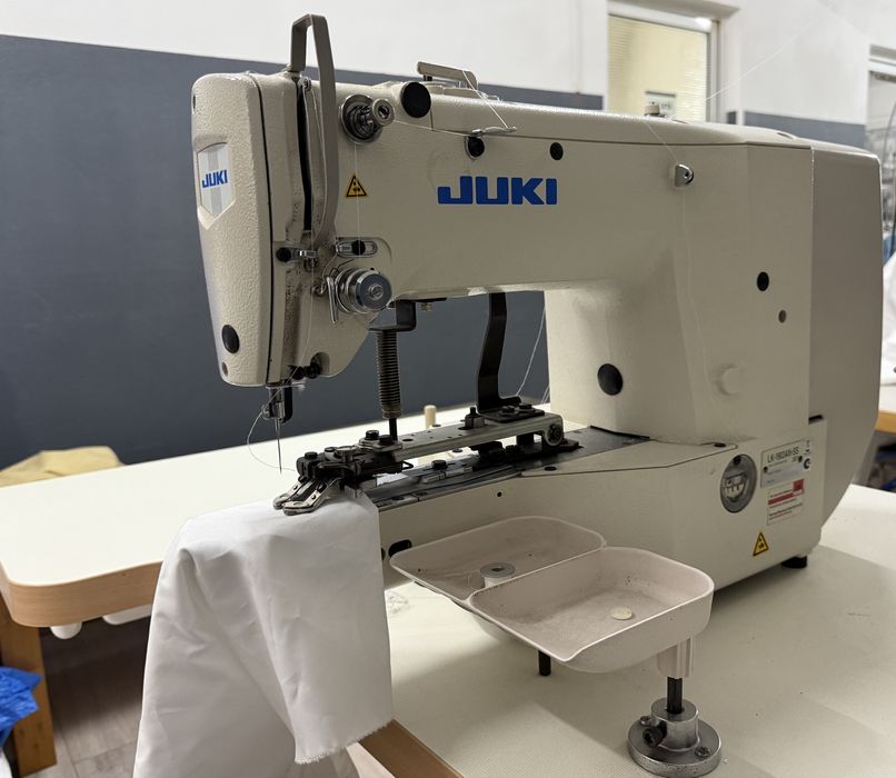 Masina de cusut nasturi/cheita profesionala Juki