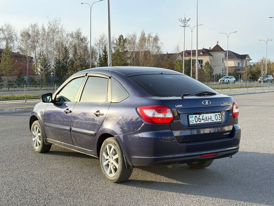 Продам машину Lada Granta