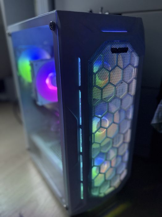Vand sau SCHIMB PE PS5/PS5 PRO PC GAMING RYZEN 5 5600x + RTX 3070 8gb cu silgiu pe surub