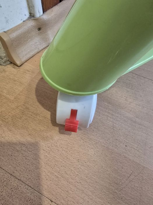 CHIPOLINO Стол за хранене КОМФОРТ  Зелен
CHIPOLINO Стол за хранен