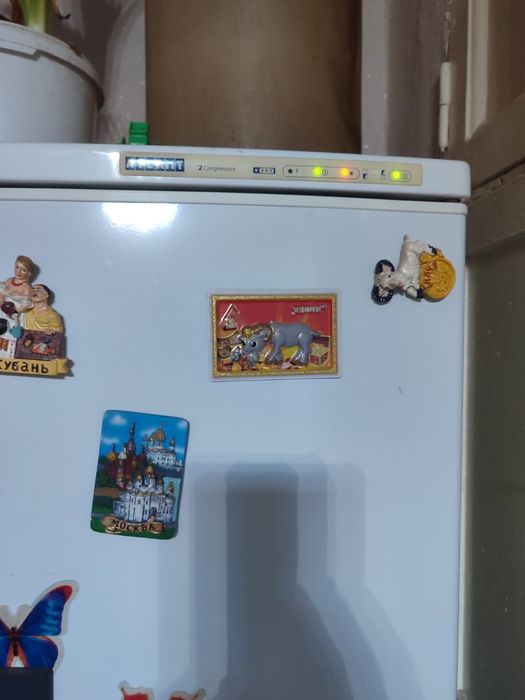 Продам холодильник