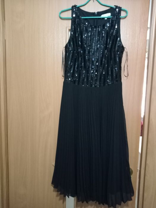 Продам платье недорого