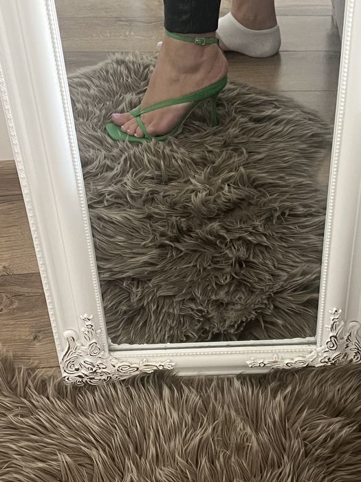 Sandale noi, marimea 38