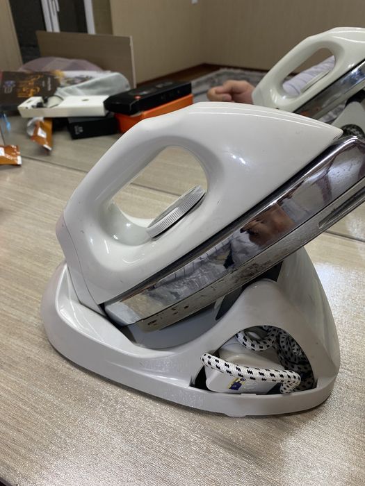 PANASONIC DAZMOL cordless iron