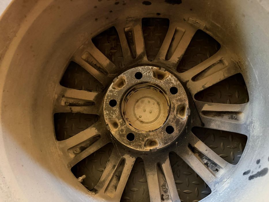 Lexus 570, диски с резиной оригинал!