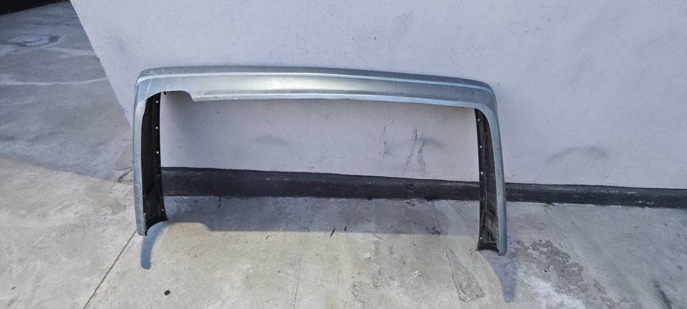 Задний бампер Е124