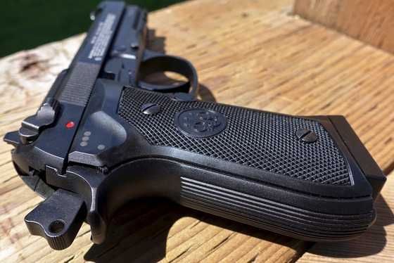 Pistol CALITATIV! Automat ~MOD~ Propulsie Co2 Blowback FULL METAL Gaz