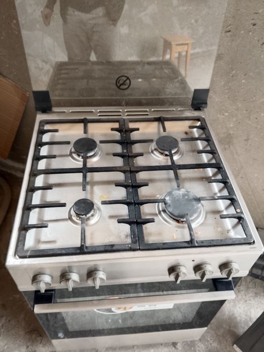 Газ плита духовка!
