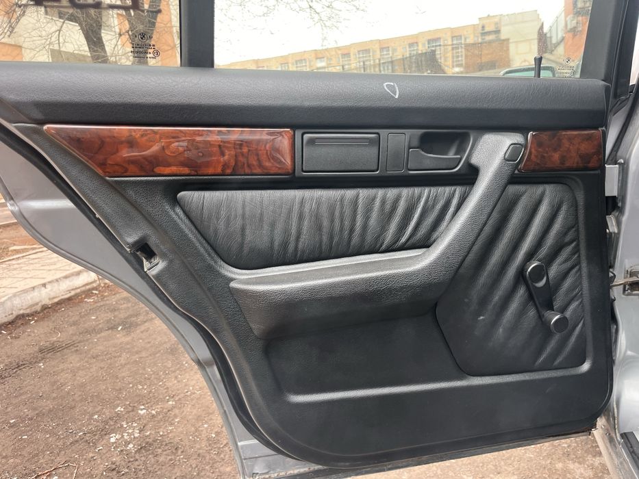 Продам салон жатый кожа бмв е34