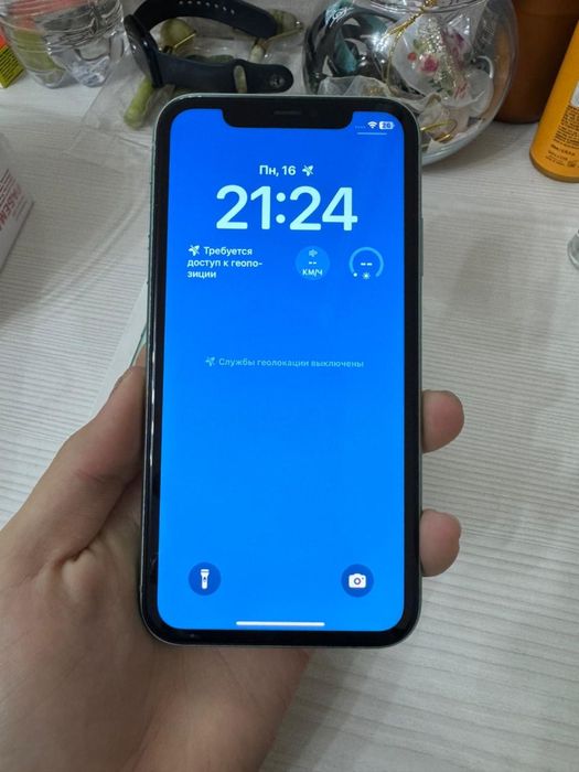 Айфон 11 64гб  .