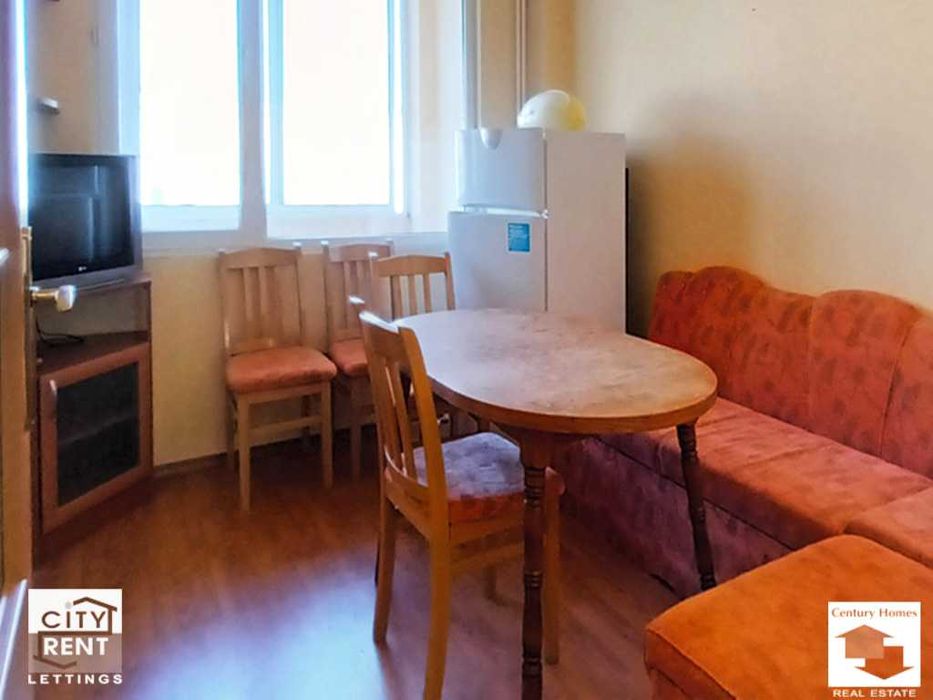 Дава се под наем Четиристаен апартамент в Велико Търново, Център - 110 кв.м за 460 € - Снимка #2