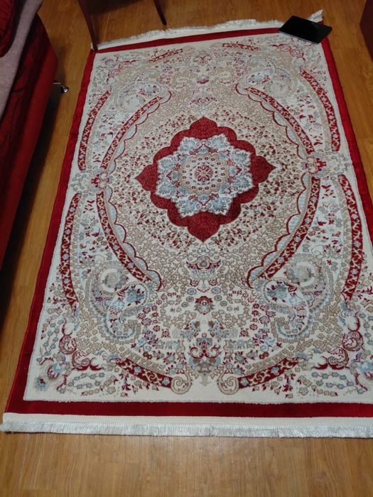 Срочно продам шелковый ковер