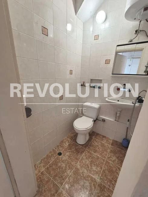 Дава се под наем Двустаен апартамент в Варна, ВИНС - 40 кв.м за 398.82 € - Снимка #3