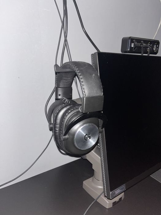 Наушники logitech g pro c