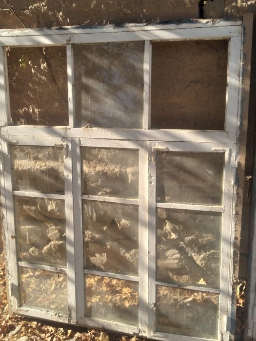 Deraza sotiladi 5 ta