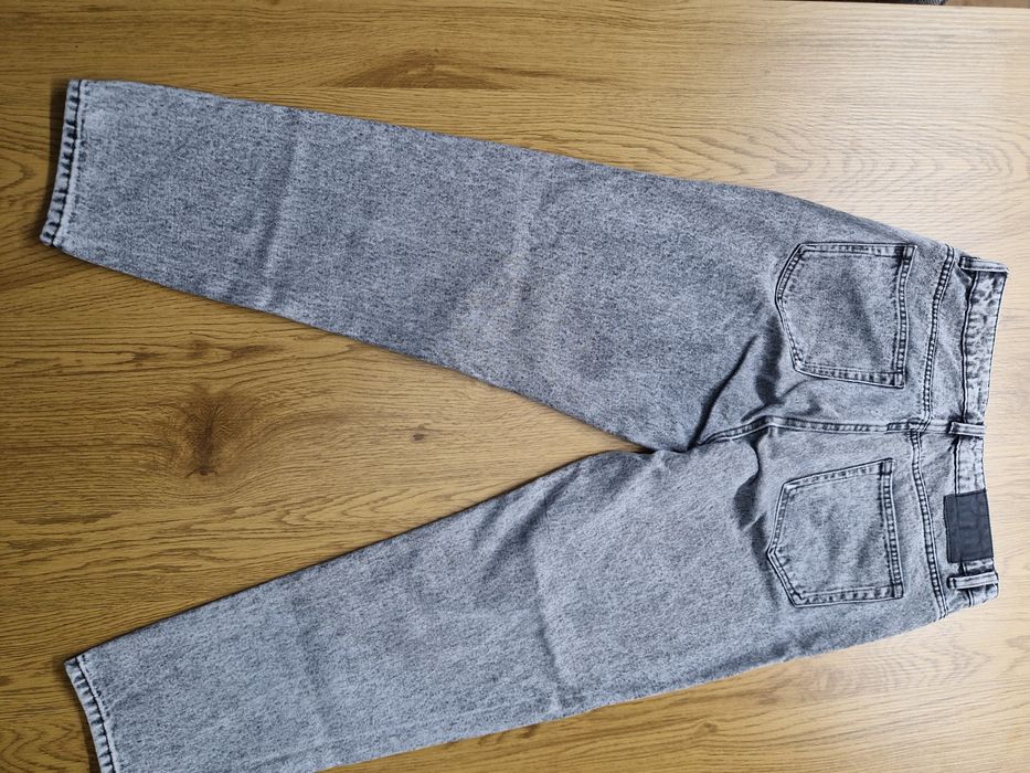 Дамски дънки на Zara