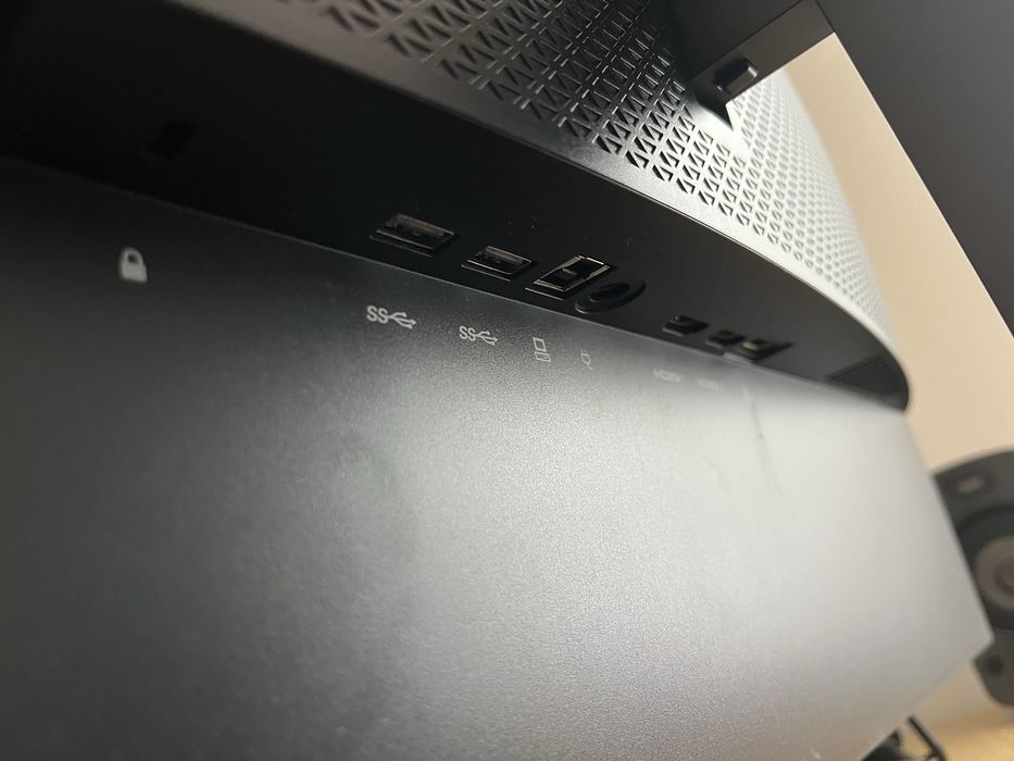 Монитор 25 инча HP Omen 1920x1080p 144Hz + клавиатура и мишка