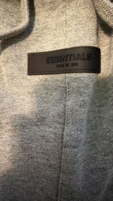 Pantaloni essentials