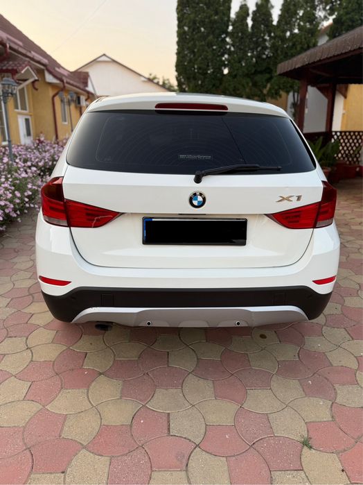 BMW X1 2.0 disel 180 cai putere ,cutie manuala