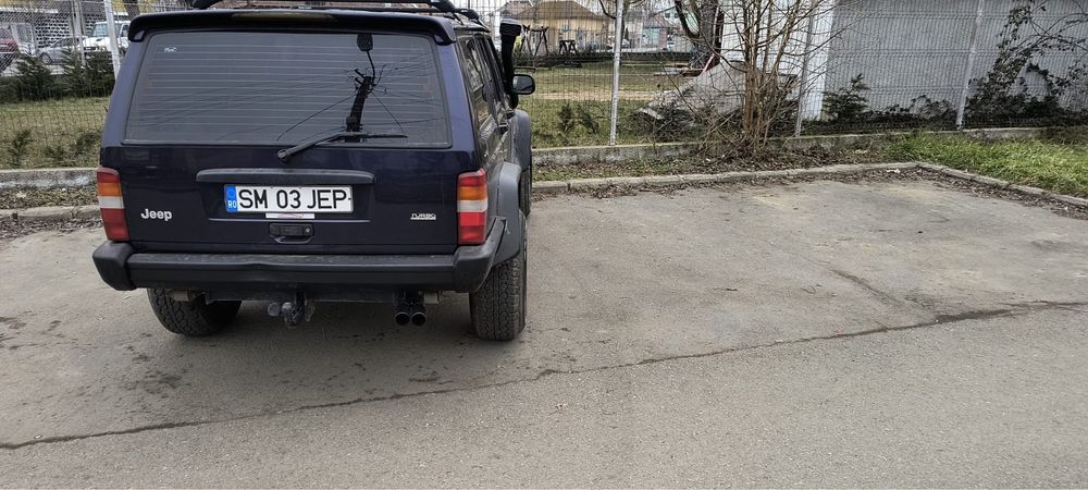 Jeep cherooke 2,5 xj(nu pajero suzuki toyota patrol )