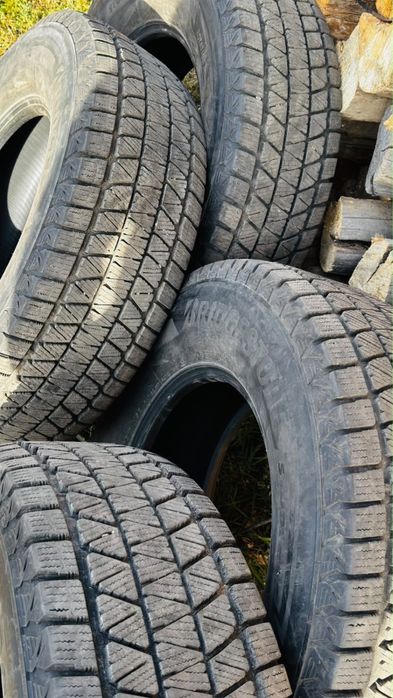 Комплект шин Bridestone 265/70/R17