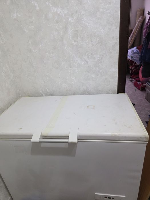 Продам морозильник