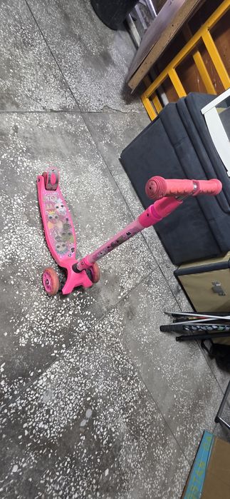 Продам самокат 2000