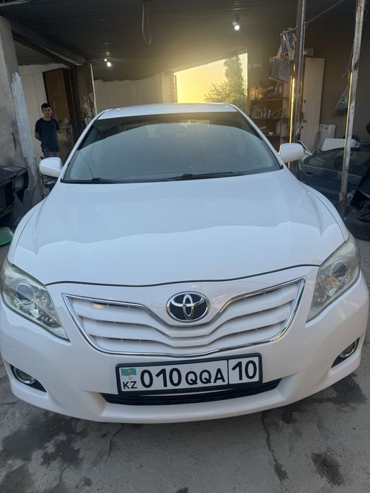 Toyota Camry 45 LE американец Фары