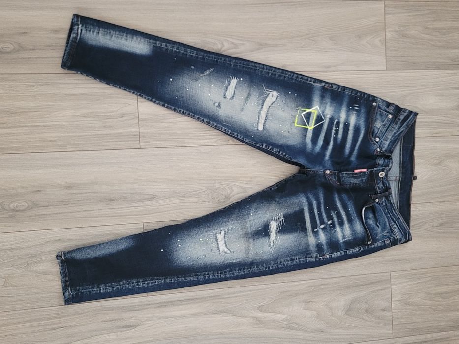 Blugi dsquared2(marimea-M)