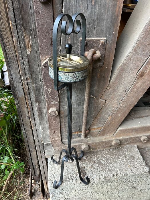 Ретро пепелник / глобус