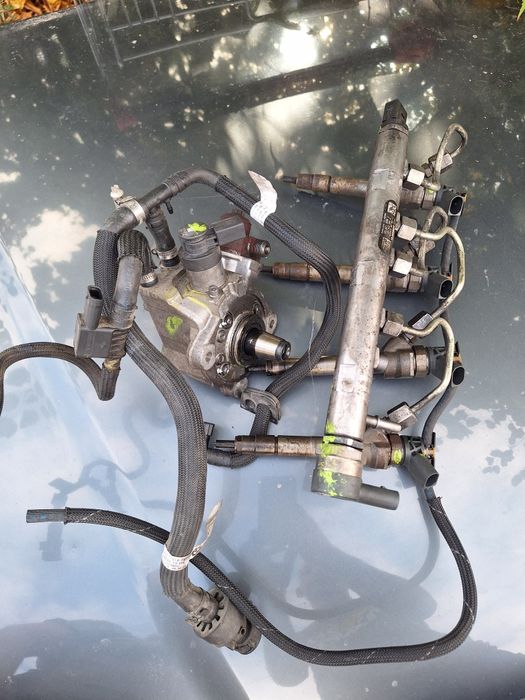 Vând kit injectoare rampa , pompa bmw e91 2011