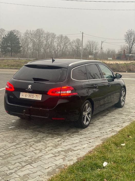 Peugeot 308 1.2 130cp