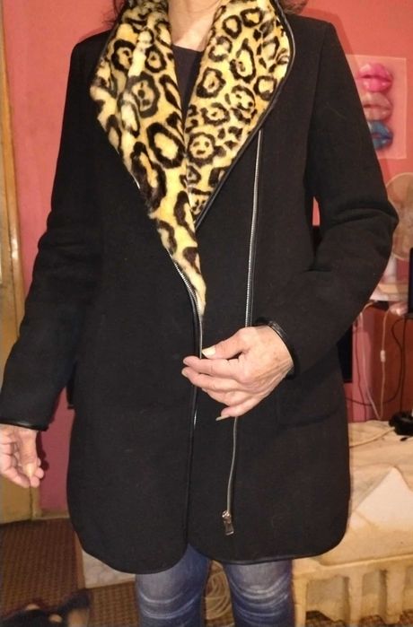 Палто с прекрасна и топла, тигрова яка.Топ палтенце за всеки ден!