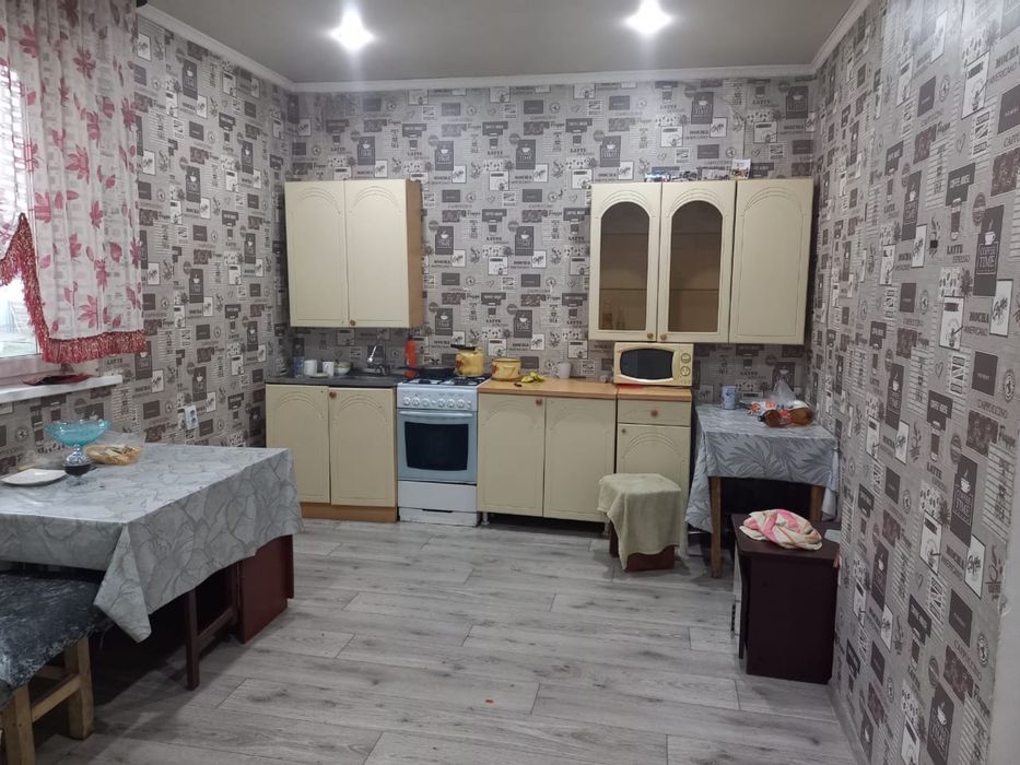 Продается дом с двумя строениями