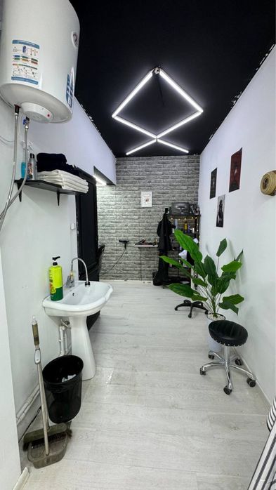 Улица Амира Темура Диснейленд Бадамзар 1 линия