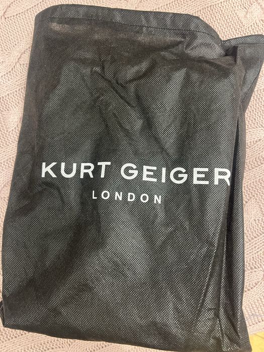 Оригинална кожена чанта Kurt Geiger London Kensington – светлосива