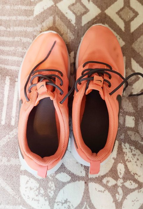 Оригинални дамски маратонки Nike