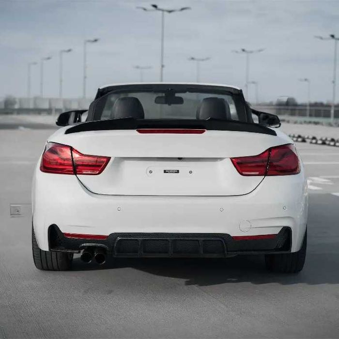 Eleron Codita Portbagaj BMW 4er F33 F83 M4 High Kick PSM, Negru Lucios