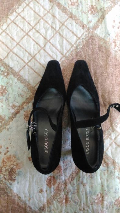 Женские замшевые туфли