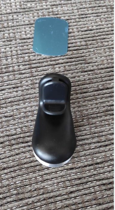 Магнитна стойка за кола