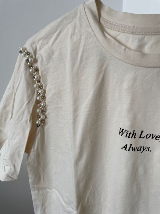 Дамска тениска с перли