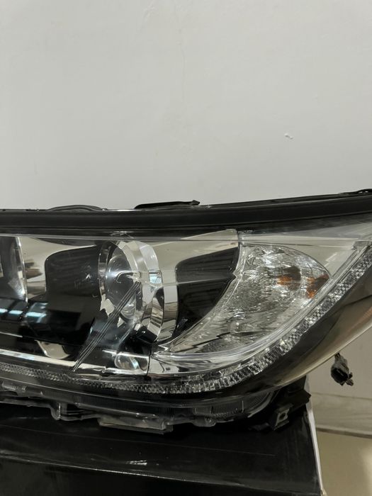 Фары на Highlander