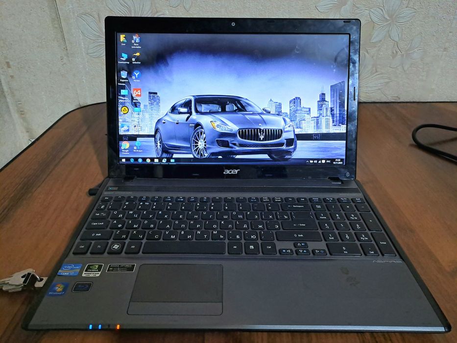 Продается идеальный ноутбук  Acer/Corei7-2670/Озу8Gb/HDD750Gb/