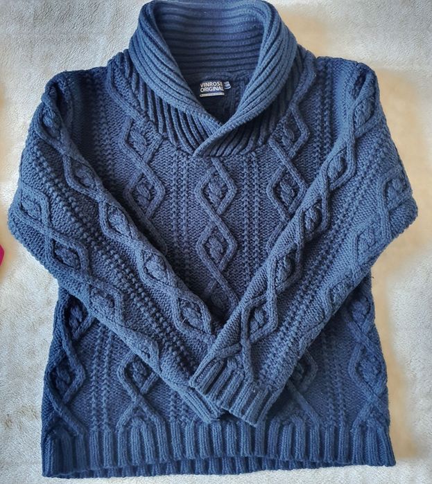 Детски пуловери и жилетки за момче